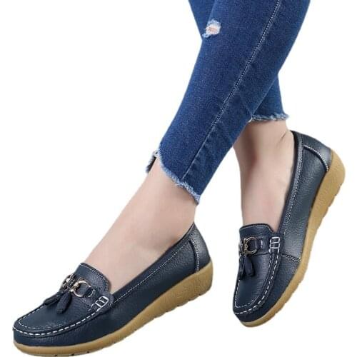 New Women Shoes Loafers Female Moccasins Shoes Summer Genuine Leather Women Flats Slip on Women Loafers Flats Tassel Plus Size