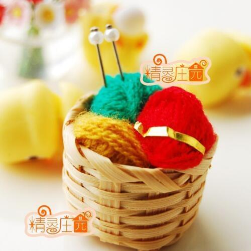 G05-X4356 children baby gift Toy 1:12 Dollhouse mini Furniture Miniature rement Three-color wool baskets 1pcs