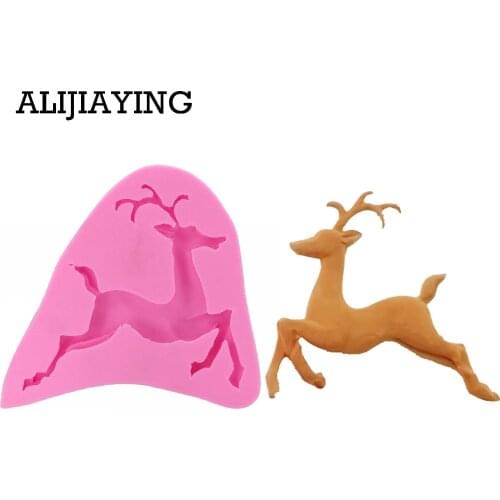 M0819 1Pcs Silicone Christmas 3D Deer Shape Mold Cake Decorating Tools Kitchen Pastry Baking Chocolate Soap Mold Silicone Form