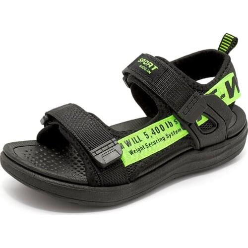 2021 new summer sandals boy shoes Korean version of Boys slip soft bottom open-toed sandals big virgin child