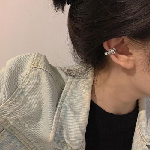 New Fashion Heart Belt Ear Bone Ear Clip Earless Hole Earrings For Women Girls Trend Creative Birthday Party Gifts Jewelry E539