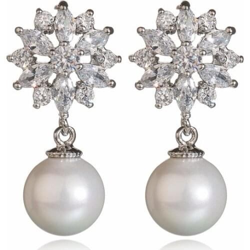 Bettyue New Hot Sale AAA Zircon Pearl Fashion Wholesale Multicolor Charm Jewelry Earrings For Woman Wedding Party Gifts