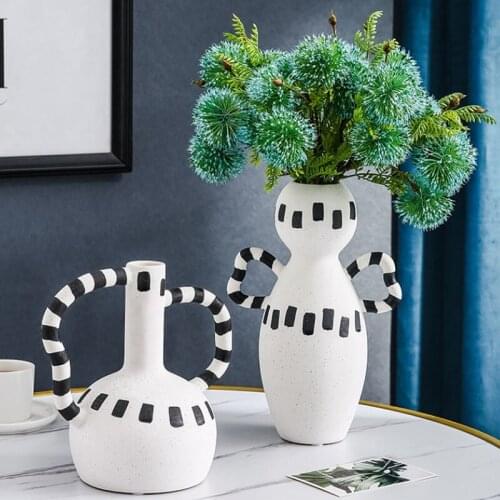 Nordic Shaped Art Ceramic Vase Creative Decoration Home Adornment Entrance Living Room Bedroom Desktop Dried Flower Ornaments