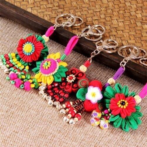 10pcs Key Chain Flower Handmade Key Ring Toy Key Ring Chain Animal Pendant Woman Bag Charms Pompom Car Keychain Party Trinket