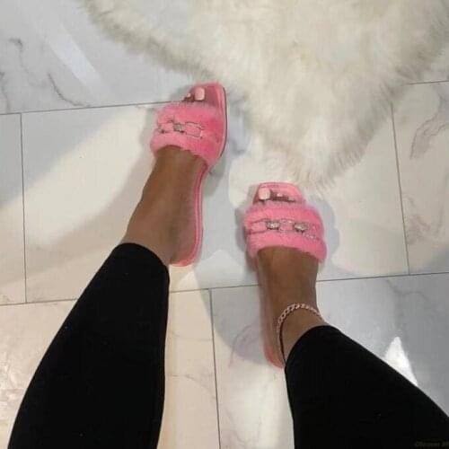 2021 Home womens slippers large size sandals, new all-match womens metal buckle fur slippers fashionable durable ms slippers