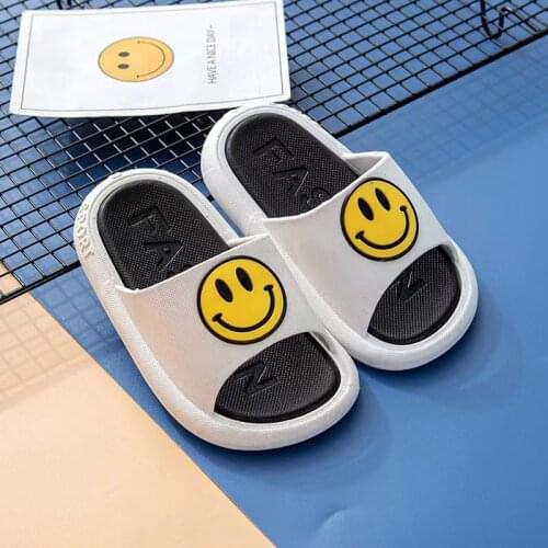 Childrens Slippers Summer Pinkycolor cute Beach Shoes For Boys Girls Waterproof Antiskid Bathroom Kids Slippers Soft Baby Shoe