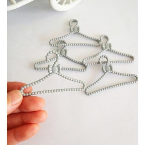 20PCS/LOT Doll Accessories 1/6 Plastic Doll Hangers For Doll Clothes