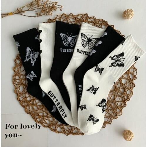 Retro cute Japanese spring and summer socks female ins tide sports net red bow simple and fashionable tube pile pile socks