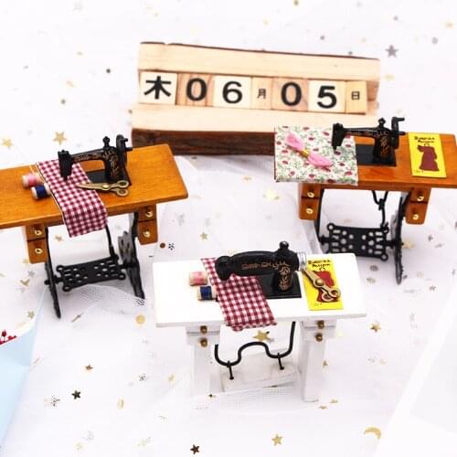 New Retro 1: 12 Dollhouse DIY Miniature Scene Model Scissors Vintage Mini Sewing Machine Props Accessories Ornaments Decoration