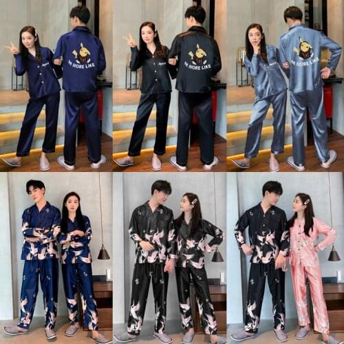 2021 Couple Pajamas Womens Summer Short Sleeve Trousers Plaid Korean Large Loose Silk Home Wear Two Piece Mens Suit Couple