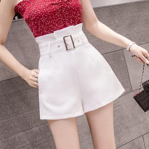 2021 Summer Womens Ruffleds High Waisted Wide Leg Black White Beige Shorts , Woman Cothing Shorts with Belt