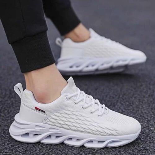 Fashion Men Vulcanize Casual Shoes Sneakers Lightweight Breathable No-slip Male Footwear Lace Up Walking Sports Running Shoes