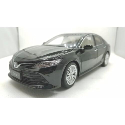 1:18 Diecast Model for Toyota Camry 2018 Alloy Toy Car Miniature Collection Gift 8th Generation XV70