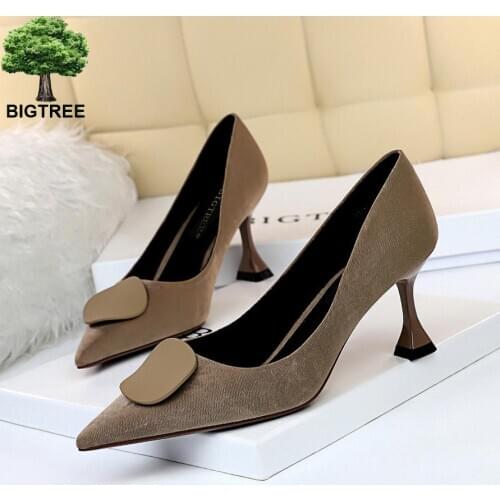 Korean Version Of Retro Cat With Suede Shallow Mouth Pointy Sexy Thin Pedicure Solid Color Round Buckle High-heeled Shoes