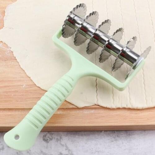 Rolling Dough Cutter Stainless Steel Pizza Wheel Pasta Cookie Biscuit Scraper Slicer Fondant Cake Mold Baking Pastry Tools 2021