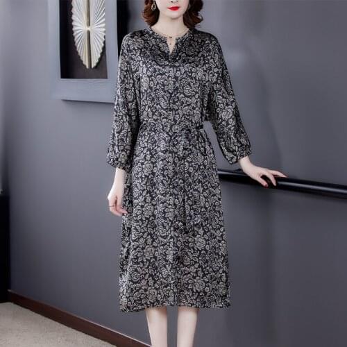 Loose printed dress womens long-sleeved autumn wear 2020 new banquet V-neck pocket high-end home comfort floral long dress