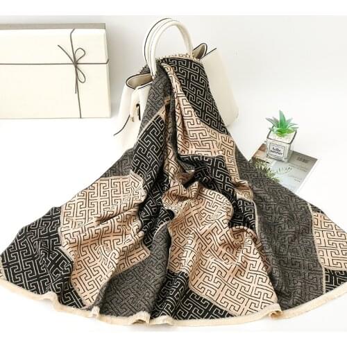 2020 Luxury Brand Cashmere Scarf Womens Winter Warm Cashmere Blanket Set Women Scarf Ladies Pashmina Thick Leaf Shawl