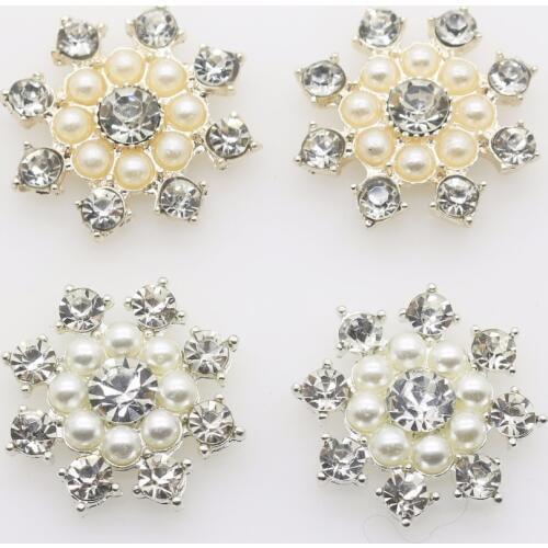 New Fashion 10 pc / lot Wholesale 25mm Clear Crystal Crystal Pearl Flower Alloy Design Button Wedding decoration