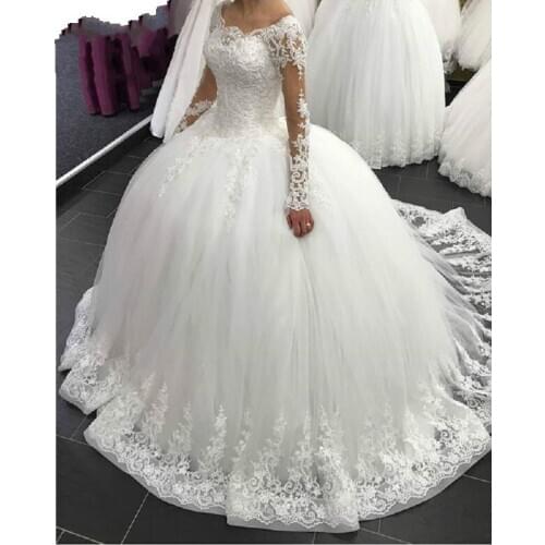 E JUE SHUNG Lace Elegant White Bridal Wedding Dress Sheer Full Sleeveless Lace Up Appliques Scoop Neck Beaded Ball Gown