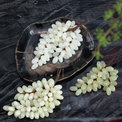 Luxury Model Room Dining Room Sofa Green White Jade Grape Indoor Soft Decoration Home Decoration Fruit Raisin Furnishings