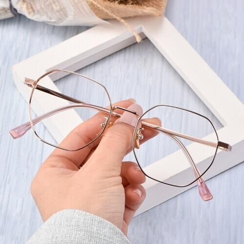 Men And Women Polygon Retro Ultra Light Pure Titanium Glasses Frame Fashion Quadros Decorativos Myopia Glasses Frame T3903