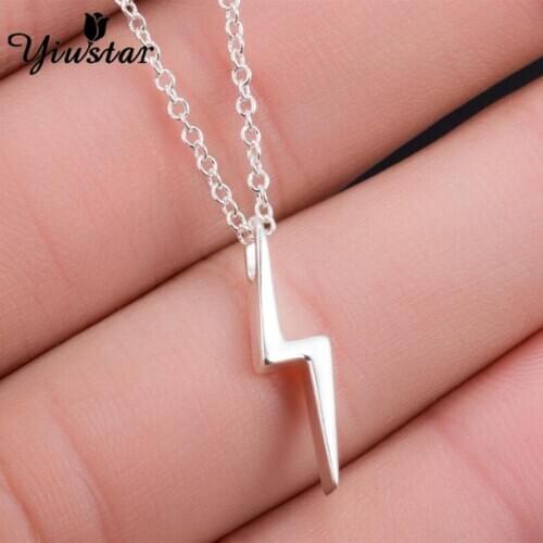 2021 Trendy Tiny Lightning Bolt Pendant Necklace Jewelry Celebrity Surgical Steel Beam Charm Chain Necklace for Women Party Gift