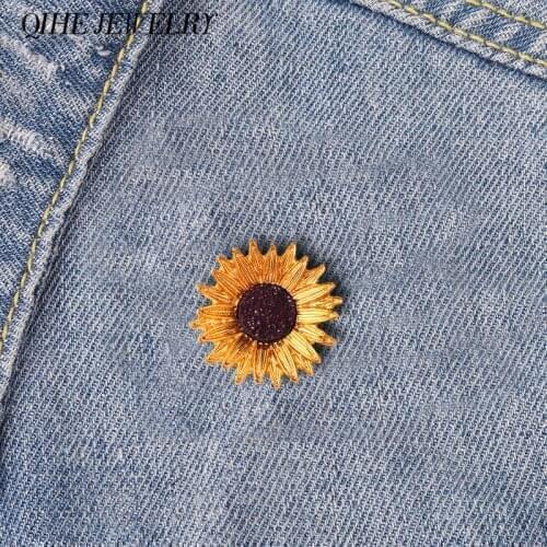 Sunflower Metal Brooches Vintage Rhinestone Plant Badges Weddings Banquet Party Office Brooch Pins Clothes Jewelry Accessories