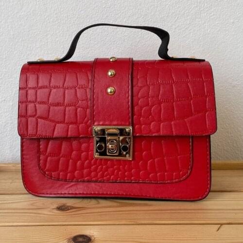 Tonar Lordi Red Kroko Leather Locked Messenger Bag New Season Casual Office Party Use Stylish Style