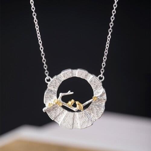 Charm S925 Silver Chinese Style Fashion Design Bird Branch Necklace Womens Personalized Hollow Round Pendant Christmas Gift