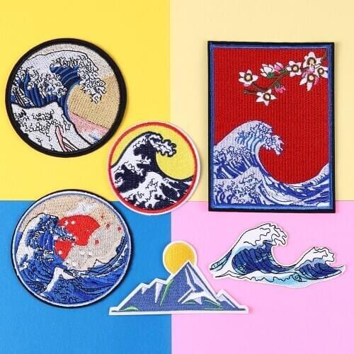 Cartoon Patch Chinese wind and waves Patches For Biker Ironing On Jeans Badges Cheap Embroidered Patches For Clothing Stickers