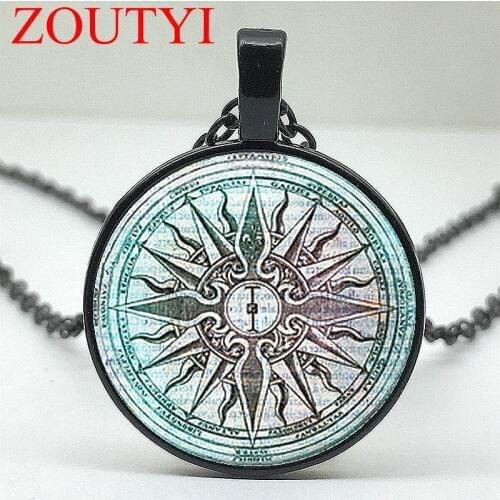 2018 / Hot Fashion Greek Mythology Glass Round Pendant Necklace for Men and Women Wearing Jewelry Necklaces