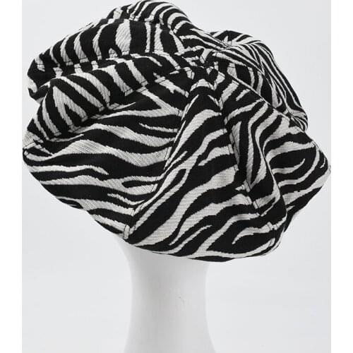 Autumn winter New Personality Zebra Pattern Cloud Berets Hat Women European American Fashion Retro Oversized Beret Painter Hat