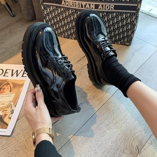 Small leather shoes 2020 autumn new British style retro thick sole increase black all-match Japanese single shoes womens shoes