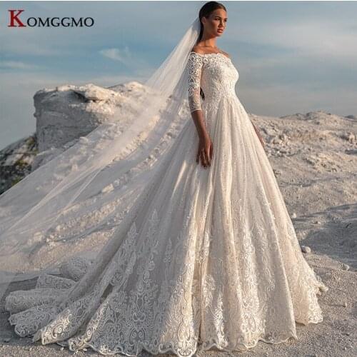 Elegant Off the Shoulder Button Back Chapel Train Wedding Dress High-End Boat Neck Embroidery Appliques Tulle Bridal Ball Gown