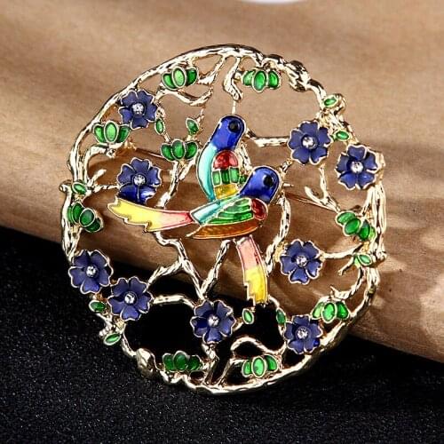 Fashion Elegant Flowers Rattan Birds Enamel Lapel Pins For Gentleman Lady Suits Coat Badges Brooches For Women Men Jewelry Gift