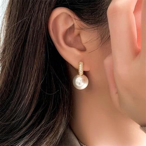 Flashbuy Korea Elegant Cute Pearl Hoop Earrings for Women Classic Small Zircon Copper Alloy Huggie Pearl Earring Wedding Jewlery