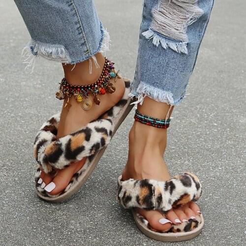 Warm Fluffy Slippers Women Faux Fur Cross Indoor Floor Slides Flat Soft Fur Furry Slippers Ladies Female Celebrities Flip Flops