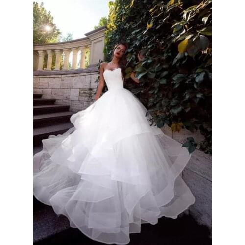 2019 Latest Strapless Wedding Dresses Ruched Tulle Sweep Train Corset Lace-Up Back Simple Bridal Gowns Custom Made Ball Gown