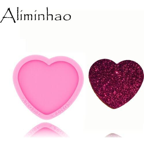 DY0450 Shiny Glossy Heart Shape Mould Crafting Love Silicone Epoxy Resin Mold Badge Reel As Well