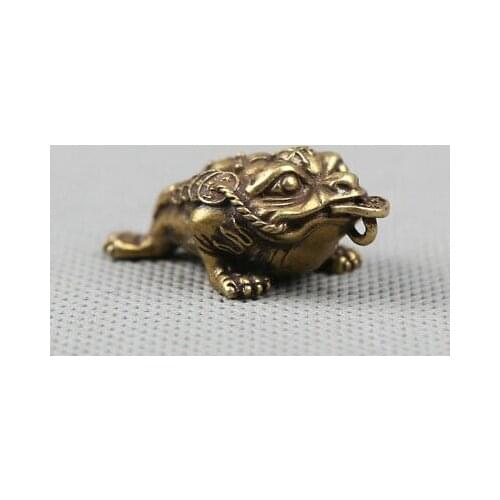 1.5" Curio Chinese Bronze Golden Toad Spittor Animal Wealth Coin Small Pendant