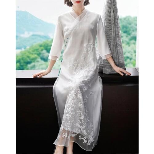 New autumn original Chinese retro tea style flower Embroidered big size Cheongsam loosen A-version dress for women