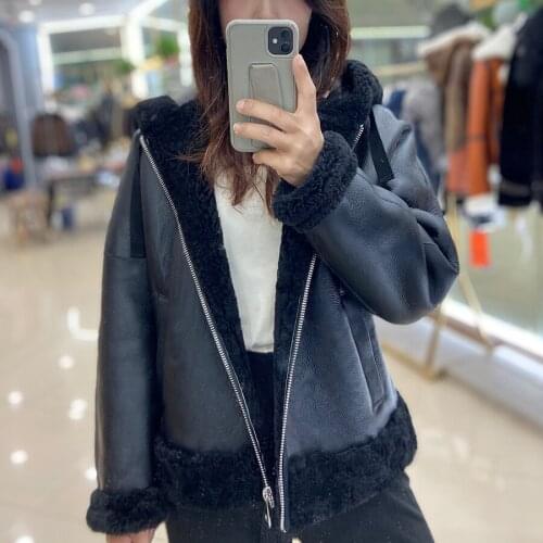 Sheepskin Coat Women Hooded Fur Jacket Fashion Casual Shearling Outwear Genuine Wool Overcoat High Quality