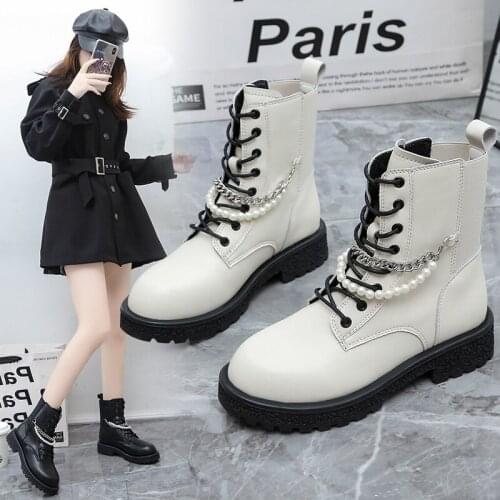 2021 Fashion Chunky Platform Boots Autumn Winter Thick Bottom Motorcycle Boots Comfortable Chain Pearl Leather Female Boots