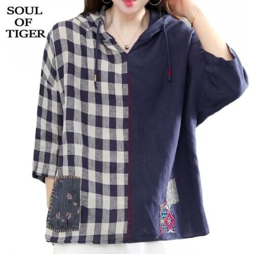SOUL OF TIGER 2021 Spring Fashion Clothing Womens Loose Plaid Blouses Ladies Hooded Casual Shirts Female Patchwork Tops Big Size