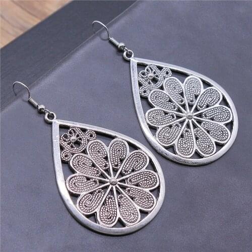 Vintage Antique Silver Color 59x43mm Hollow Carved Pendant Charms Charms Dangle Earrings Fit Women Party Gift