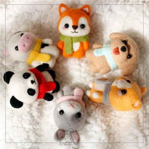 Small animal handset Pendant wool needlepoint kit wool felt needle felting pendant craft needlecraft DIY handmade