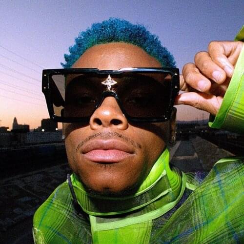 Classic Luxury Brand Designer Square Sunglasses Men Women Fashion Vintage Big Frame Rivet Travel Driving Sun Glasses UV400 Gafas