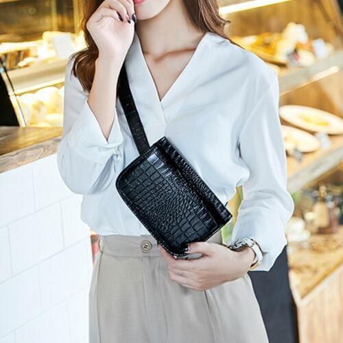 Aliwood Crocodile Waist Bag Women Alligator PU Leather Waist Pack Chest bag Travel Belt Wallets Fanny Bags Ladies Crossbody Bag