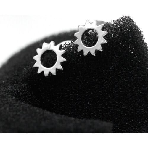 To Wife Girlfriend Gift 925 Sterling Silver Stud Earrings Lovely Tiny Sunflower Earrings for Women Girls Silver Fine Jewelry