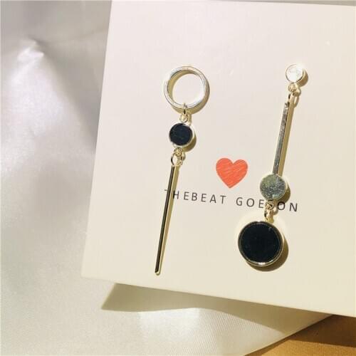 Sweet Girl Earrings 2020 Korean Fashion New Earrings Simple Geometric Asymmetric Niche Wild Net Red Earrings Accesorios Mujer